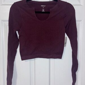 Women's Burgundy Long Sleeve Top